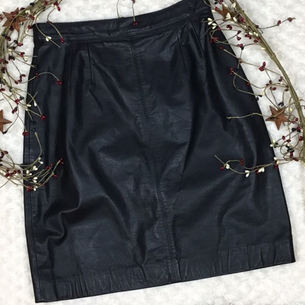 Vintage RICARDO LENZI Lined Black Leather Skirt 6